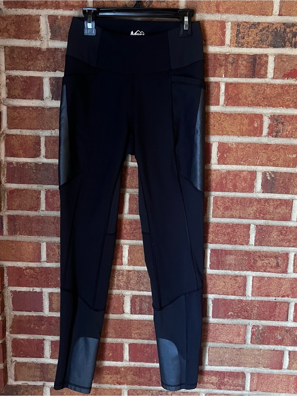 REI Co-op Women XS Screeline Hike Hybrid Leggings Black Side Pockets EUC